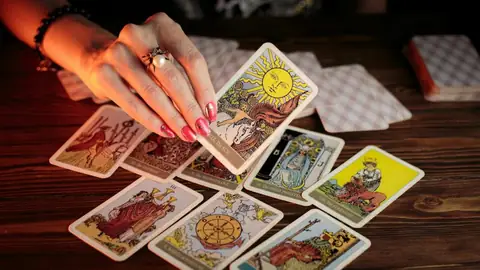 How Tarot Cards Reveal Your Hidden Money Blocks and Open the Path to Wealth?
